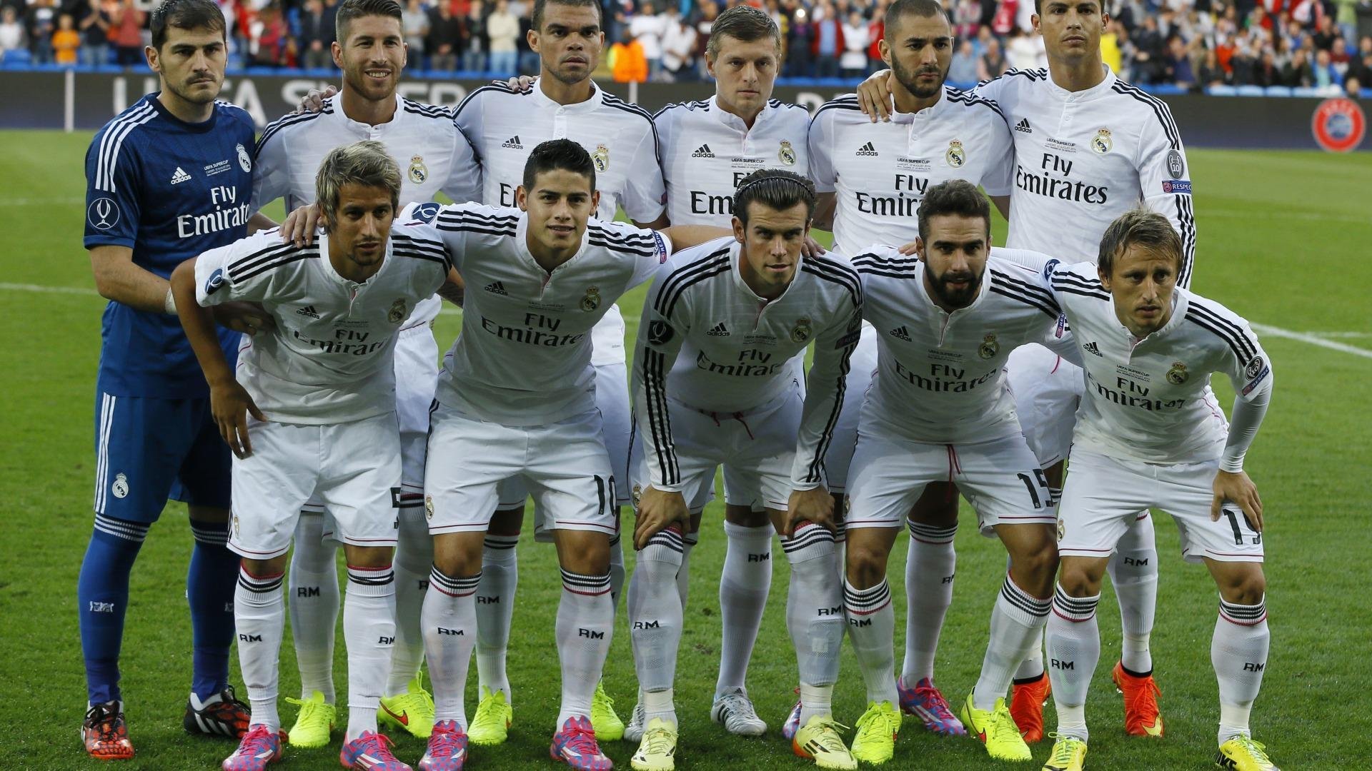 多面手风采：篮球场上的全能战士，多样篮球